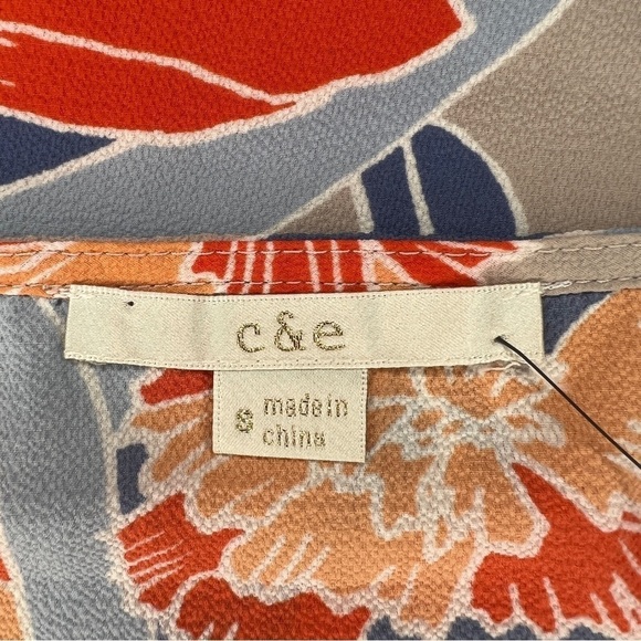 Small NEW Floral Blouse Cold Shoulder Keyhole Neckline C&E Orange Blue - Picture 7 of 11